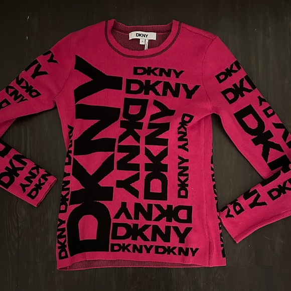 DKNY Vibrant Pink and Black Logo Knit - Picture 4 of 6